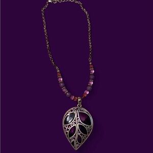 Vintage 90s Elegant Purple and silver Pendant Necklace